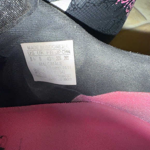 Adidas Men's Teal and Black Athletic Shoes - Picture 5 of 5